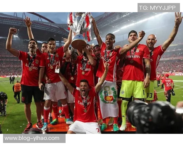 欧文赛季初看好利物浦夺冠现转而支持阿森纳更有希望 欧文赛季初看好利物浦夺冠现转而支持阿森纳更有希望