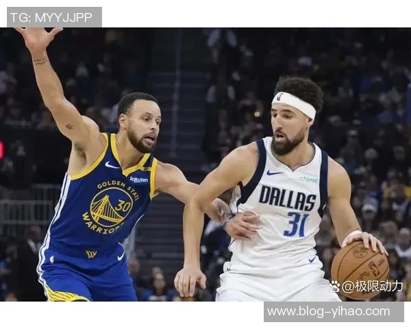 库里上半场表现抢眼13投7中斩获18分外加6助攻和2盖帽展现全面能力 库里上半场表现抢眼13投7中斩获18分外加6助攻和2盖帽展现全面能力